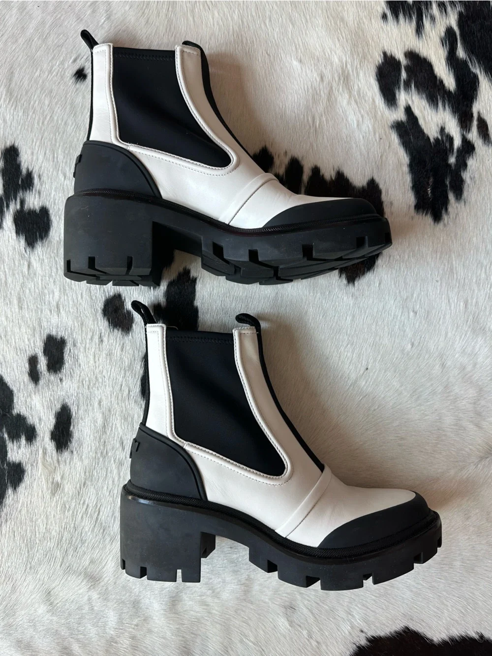 Tory Burch Black and White ‘Storm Tooper’ Chunky Chelsea Boots 9